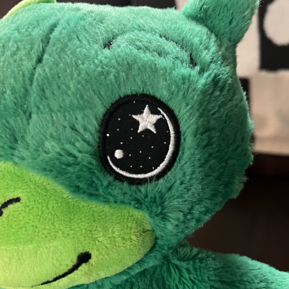 Vintage Plush Green Dragon Star Belly Nightlight Stuffed Toy - Picture 13 of 15